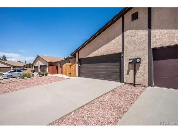 19 Pineridge, Pueblo, CO 81001
