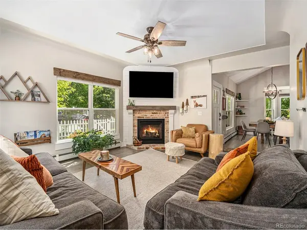 912 Arapahoe, Golden, CO 80401