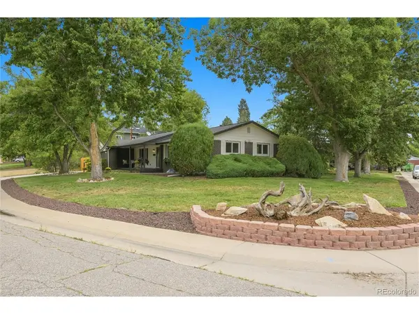 6902 Oak, Arvada, CO 80004