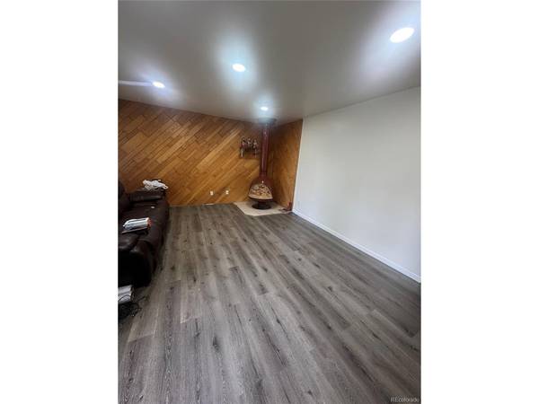 8905 W Bayaud, Denver, CO 80226