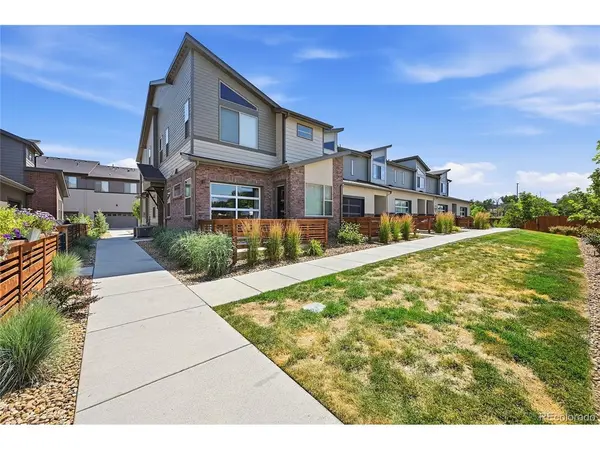 4045 S Teller, Denver, CO 80235