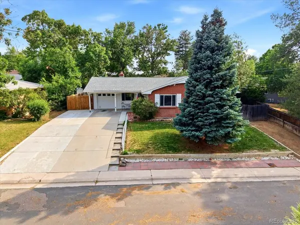 778 W Briarwood, Littleton, CO 80120