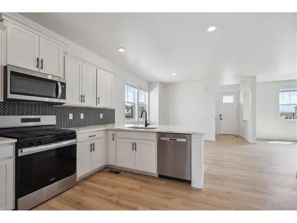 656 N Tempe, Aurora, CO 80018