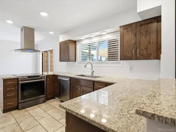 8074 W Brook, Littleton, CO 80128