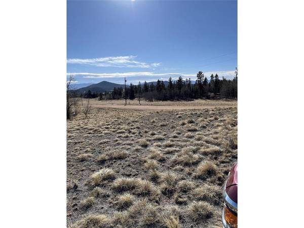 325 Shoshone, Como, CO 80456