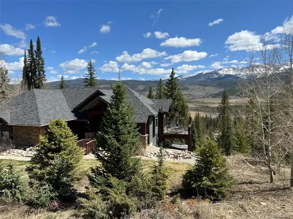 1361 Cr-8, Fraser, CO 80442