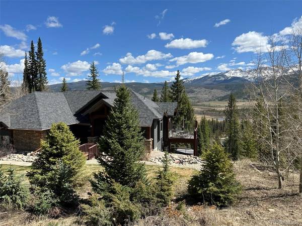 1361 Cr-8, Fraser, CO 80442