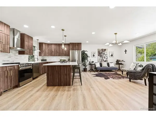 4260 Whitney, Boulder, CO 80305