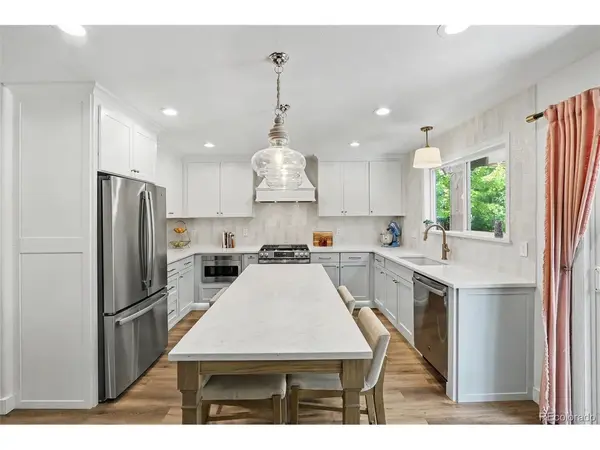 1524 Red Mountain, Longmont, CO 80504