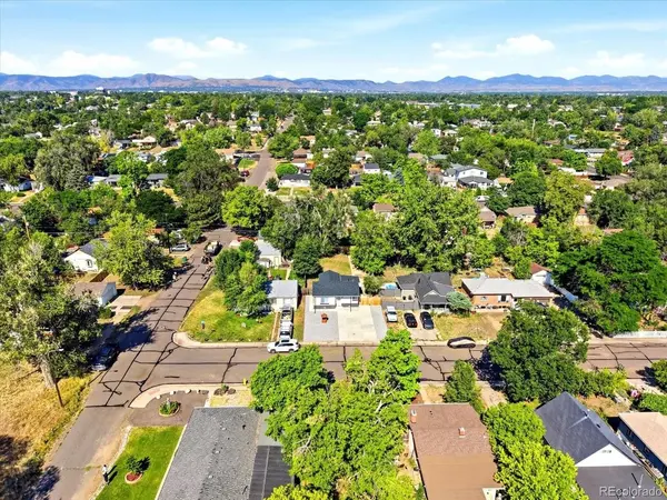 5 Stuart, Denver, CO 80219