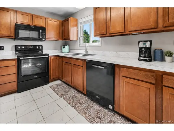 1092 S Iris, Lakewood, CO 80226
