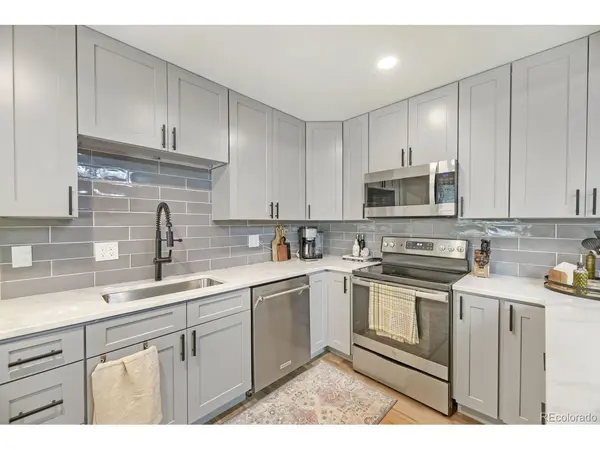 3325 W Arlington, Littleton, CO 80123
