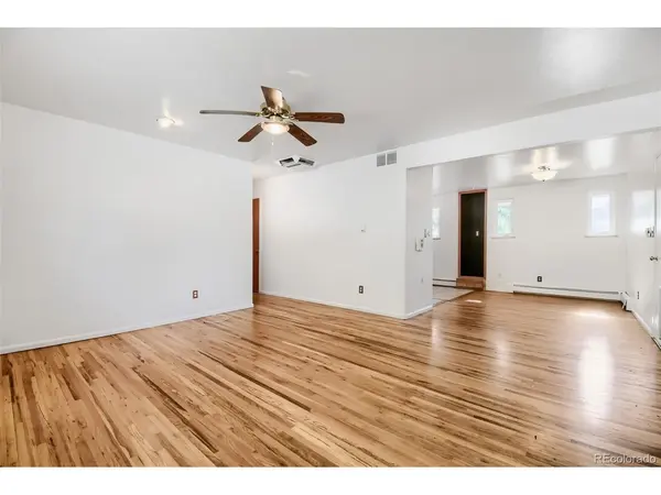 422 S Uvalda, Aurora, CO 80012