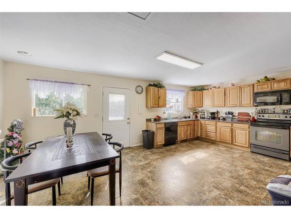 1133 Livingston, Colorado Springs, CO 80906