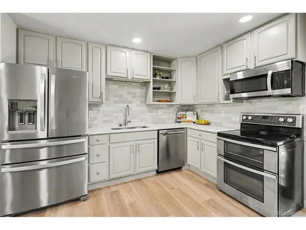 1174 Olathe, Aurora, CO 80011