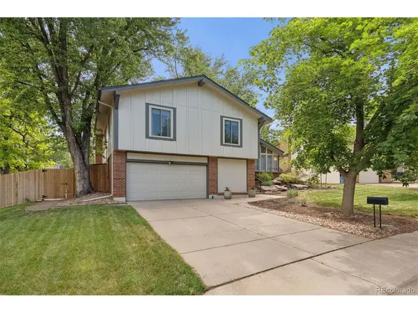 1716 S Newark, Aurora, CO 80012