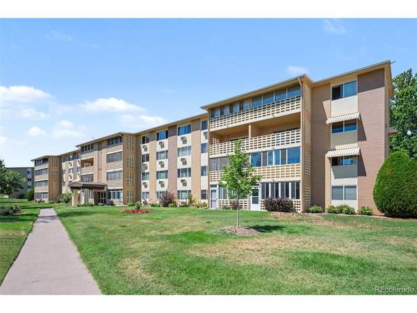 615 S Alton #7D, Denver, CO 80247