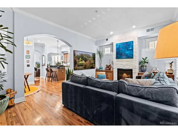 1489 Steele #116, Denver, CO 80206