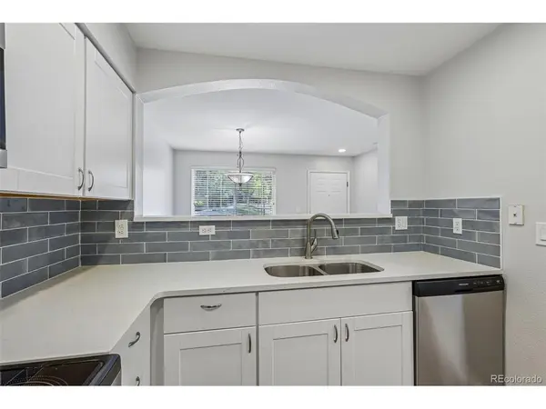 4044 E Geddes, Centennial, CO 80122