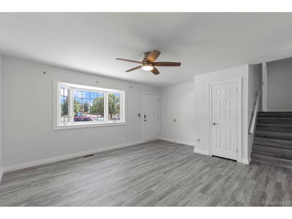 659 S Newark, Aurora, CO 80012