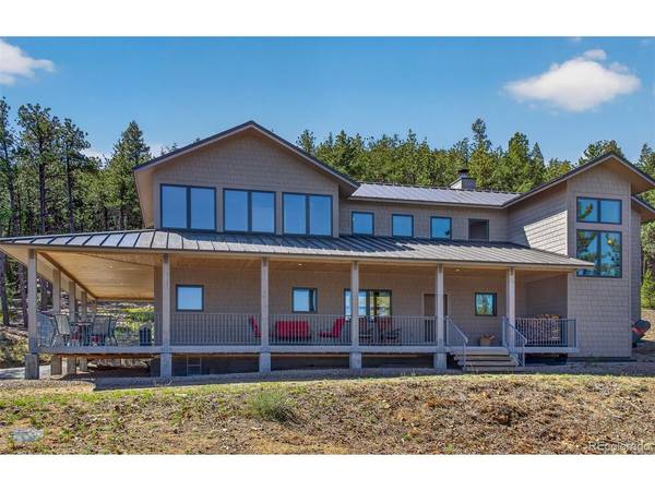 942 Spruce, Lyons, CO 80540
