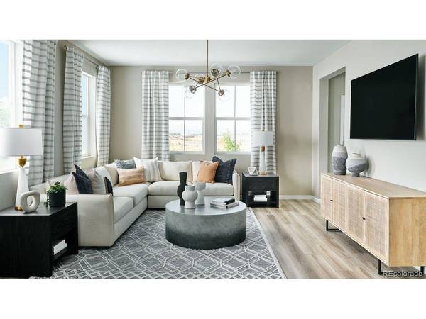23722 E 33rd, Aurora, CO 80019