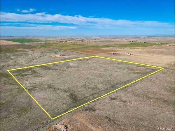 58701 E Lake, Strasburg, CO 80136