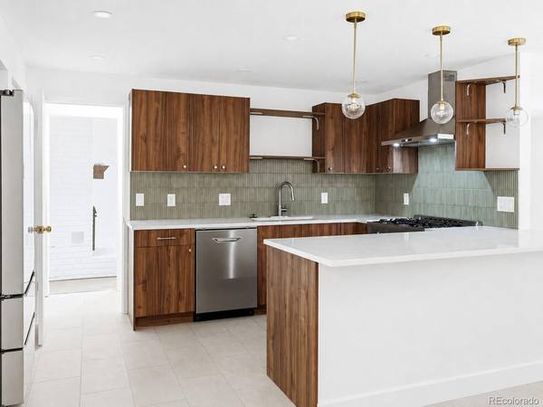 4264 W Radcliff, Denver, CO 80236
