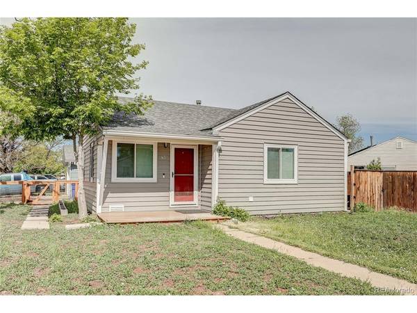 705 Newark, Aurora, CO 80010