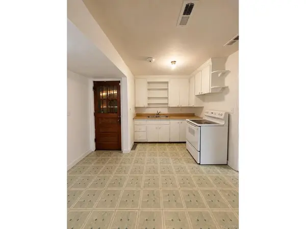 1132 Moline, Aurora, CO 80010