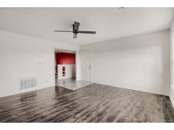 9444 E Girard #12, Denver, CO 80231