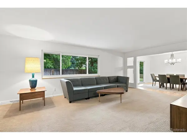 4961 W Quarles, Littleton, CO 80128