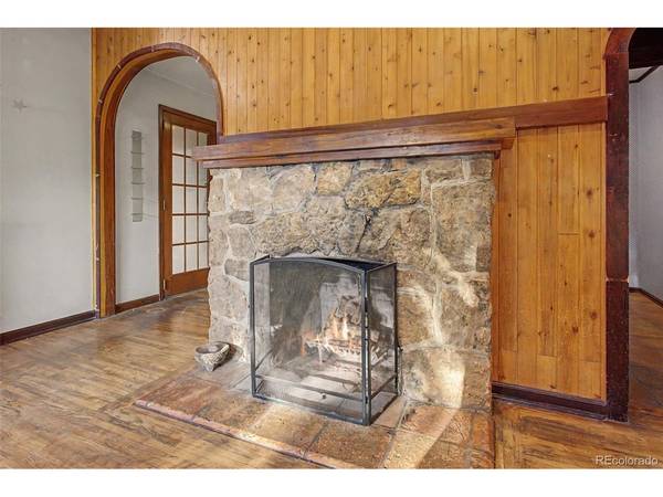 9735 Mountain, Cascade, CO 80809