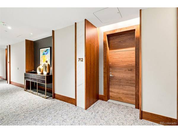 155 Steele #712, Denver, CO 80206