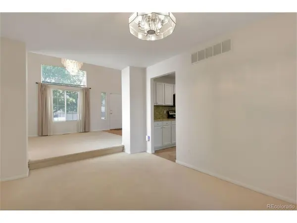 19464 E Bates, Aurora, CO 80013