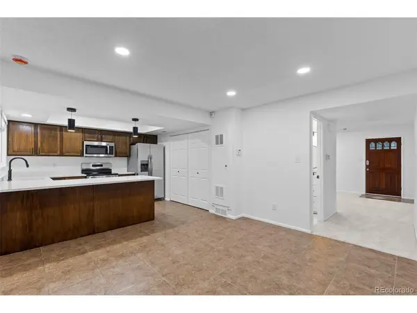9210 E Mansfield, Denver, CO 80237