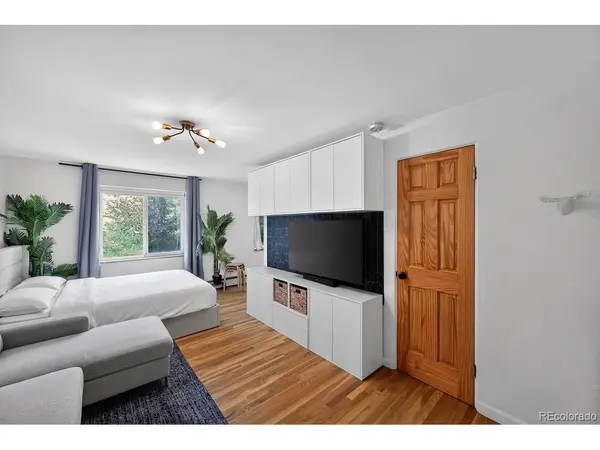 2480 W Caithness #2, Denver, CO 80211