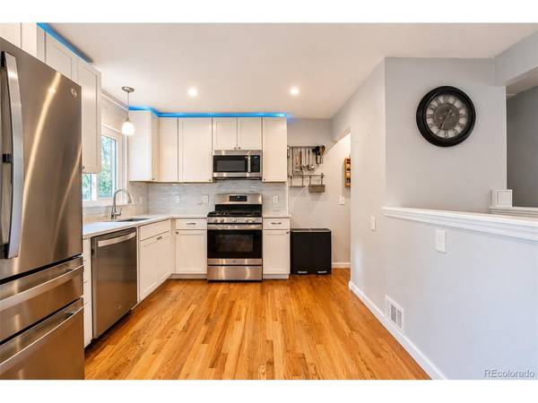 6696 Newcombe, Arvada, CO 80004