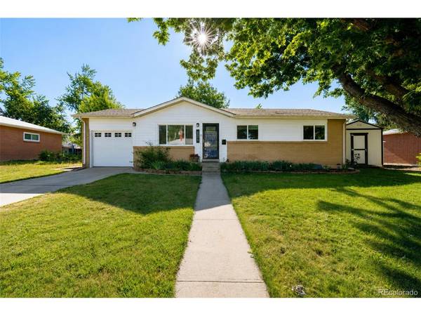 6696 Newcombe, Arvada, CO 80004