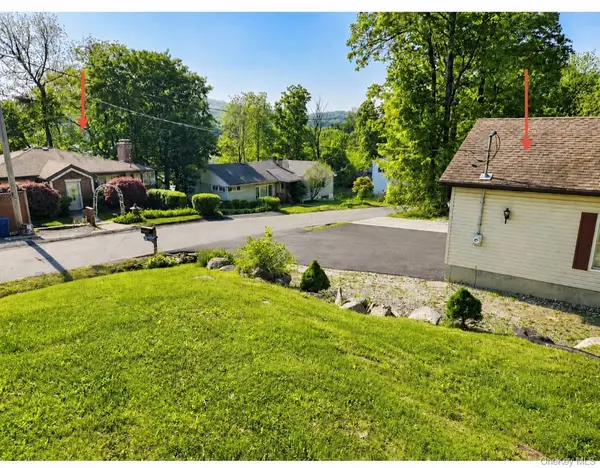37 Valhalla RD, Carmel, NY 10512