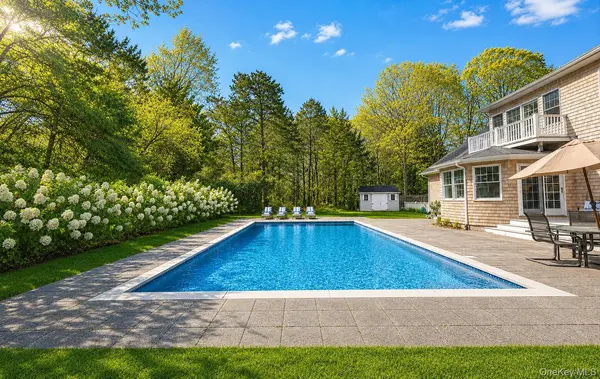 9 Briarsweet LN, East Hampton, NY 11937