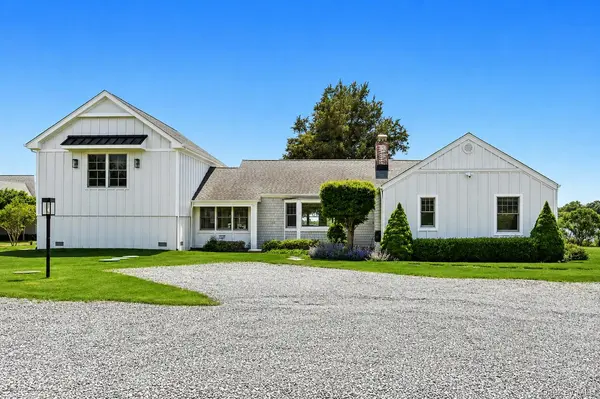65 Shore RD, Westhampton, NY 11977