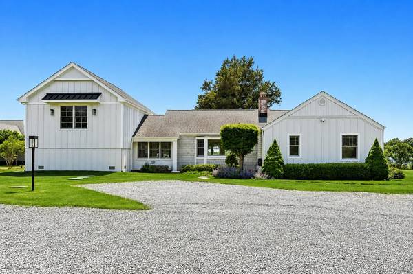 65 Shore RD, Westhampton, NY 11977