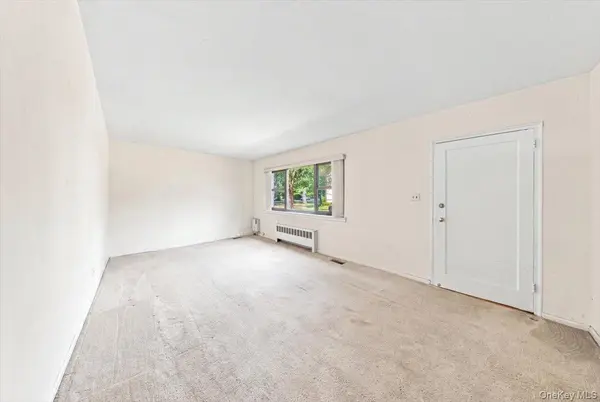 266 Cherry Valley AVE #B1, Garden City, NY 11530