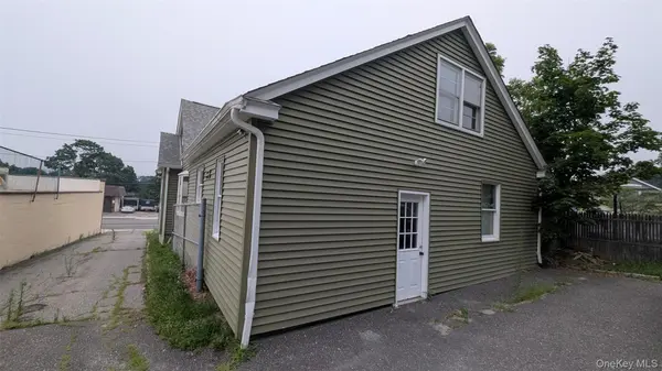 153 W Main ST, Kings Park, NY 11754