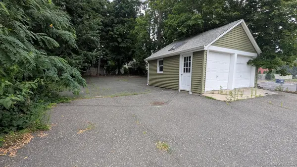 153 W Main ST, Kings Park, NY 11754