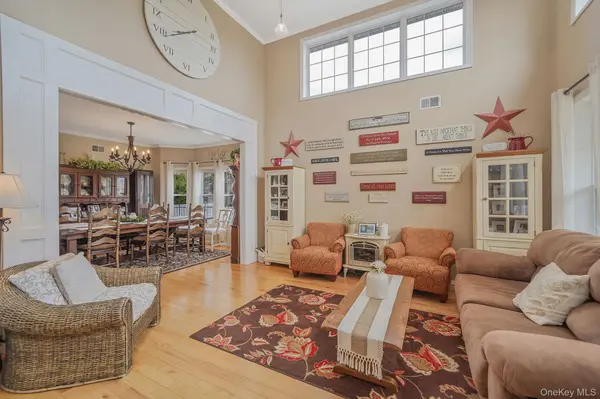 52 Shady View XING, Manorville, NY 11949