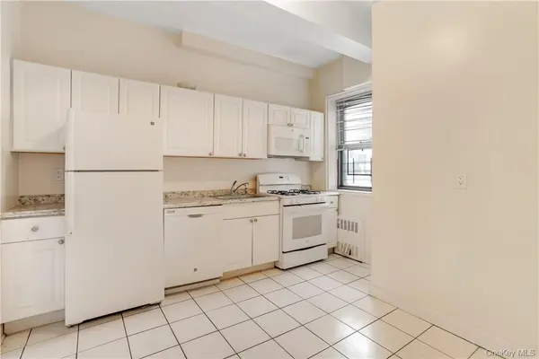411 Bronx River RD #9A, Yonkers, NY 10704