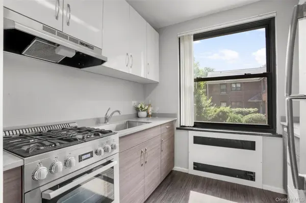 64 Rockledge Road Rockledge #2B, Hartsdale, NY 10530