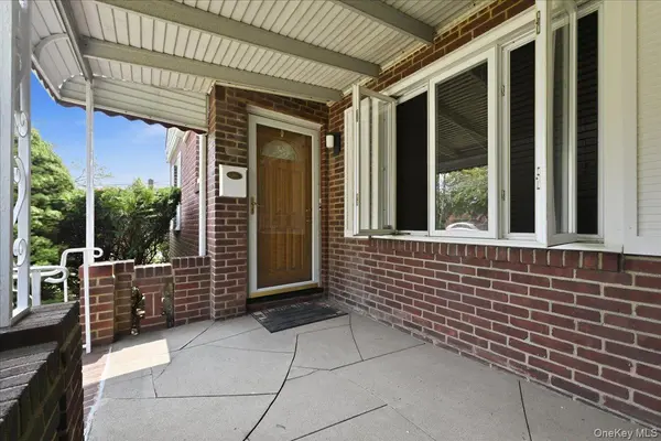 191 Nassau BLVD, New Hyde Park, NY 11040
